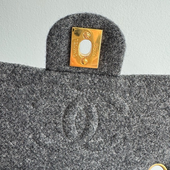 Chanel Vintage Grey Wool Mini Square Flap 24k Gold Plated Hardware - Picture 13 of 16